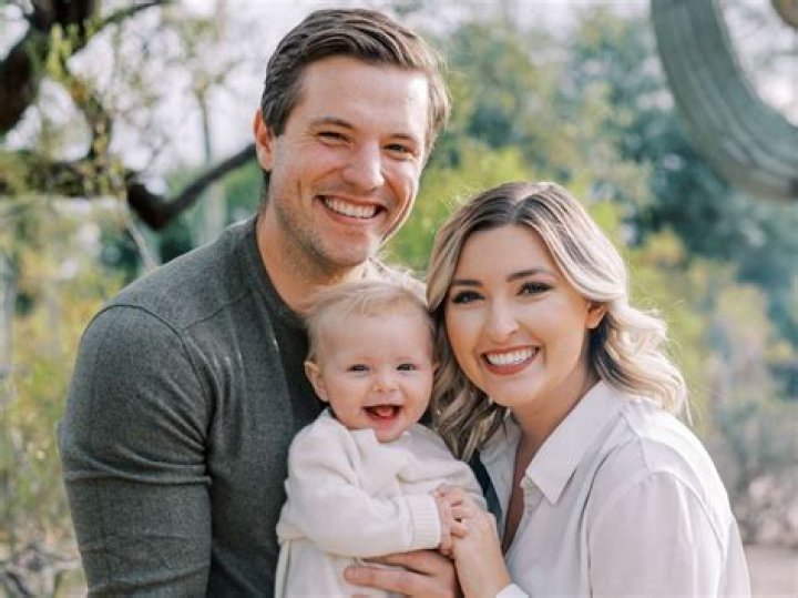 Amelia Victoria Babis: Who Is Mark Kelly’s First Wife?