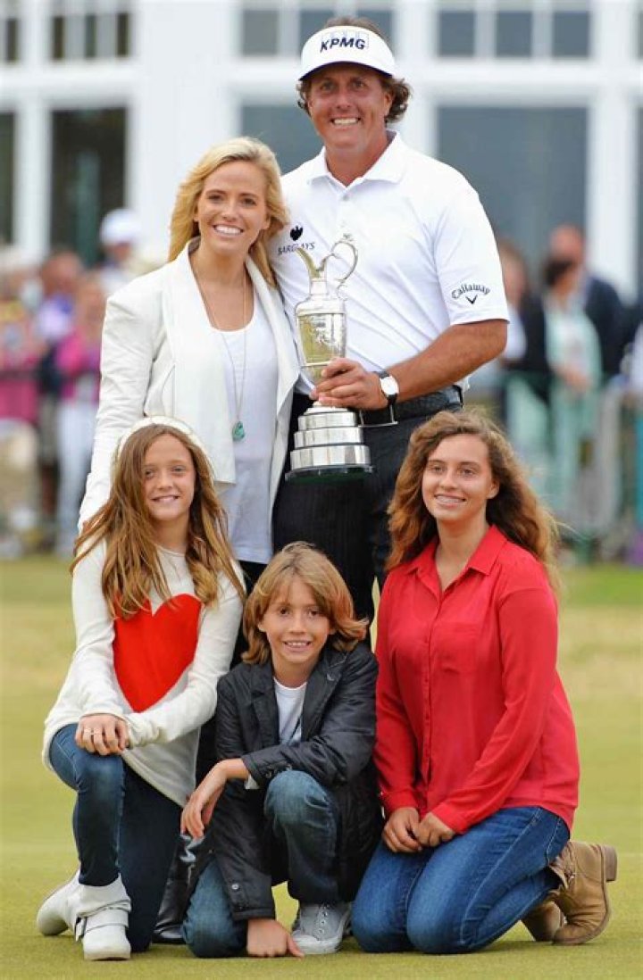 Amy Mickelson – Bio, Wiki, Family, Facts About Phil Mickelson’s Wife