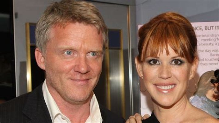 Anthony Michael Hall from “Breakfast Club”? Bio: Net Worth, Married, Wife, Arrested, Net Worth, Girlfriend