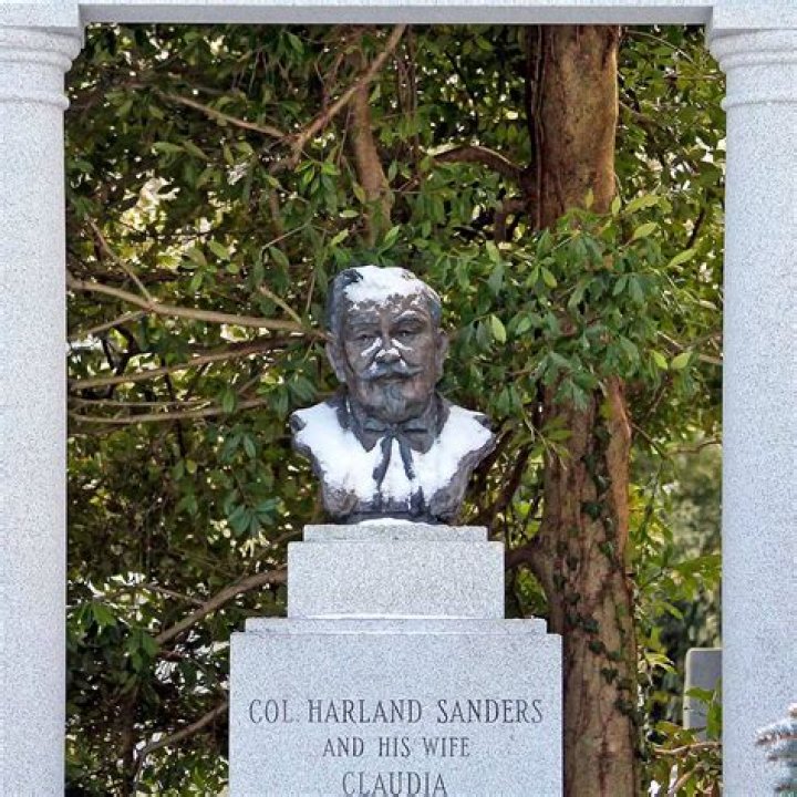 Colonel Sanders’s Net Worth, Biography, Career, Awards, Fact and Life Story