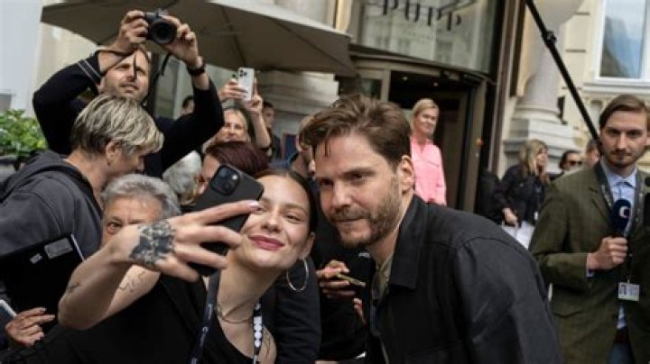 Daniel Brühl Age, Movies and tv shows, Languages, Height, Marvel