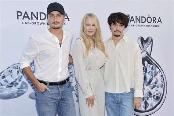David Sidoo Kids, Sons Dylan and Jordan Sidoo Grew Up With A Silver Spoon