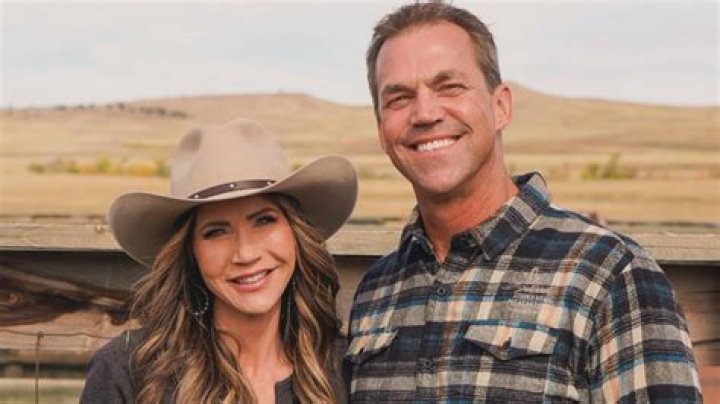Dayna Devon Husband: Know About Her Age, Salary and Net Worth