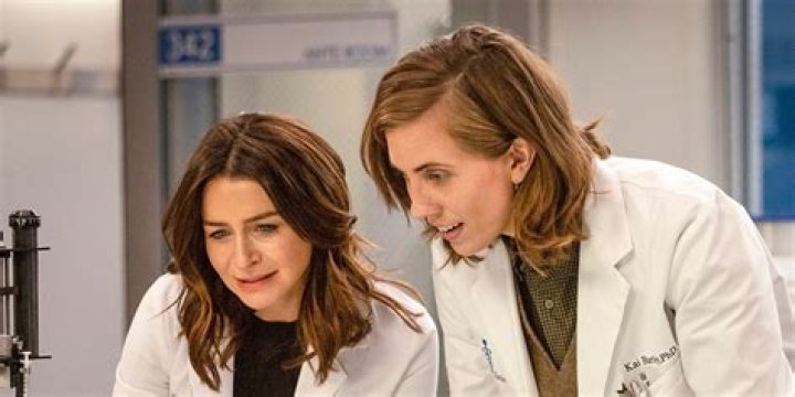 Grey’s Anatomy Dr Kai Bartley Is Lesbian And What Is E.R. Fightmaster Real Gender And Height