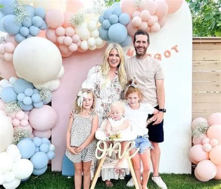 Jenelle Evans Bio, Wiki, Age, Siblings, Boyfriends, Height, Wedding, Husband, Kids, Net Worth and Instagram