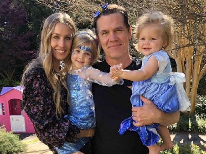 Josh Brolin – Bio, Age, Height, Wife, Net worth, Brother, Children, Father