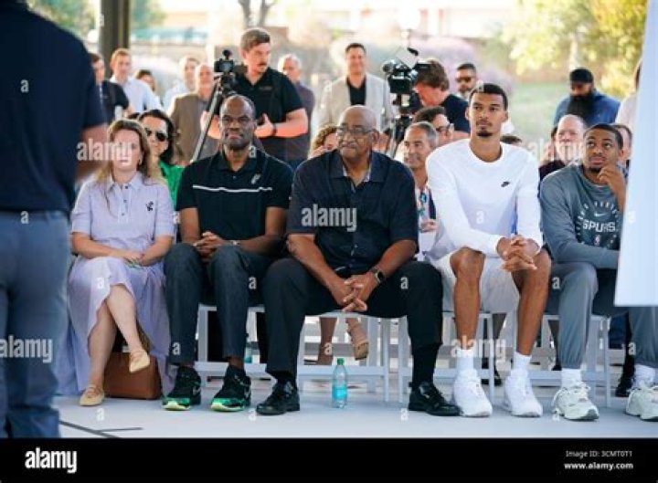 Keldon Johnson Girlfriend & Parents: Everything On Olympic Athlete