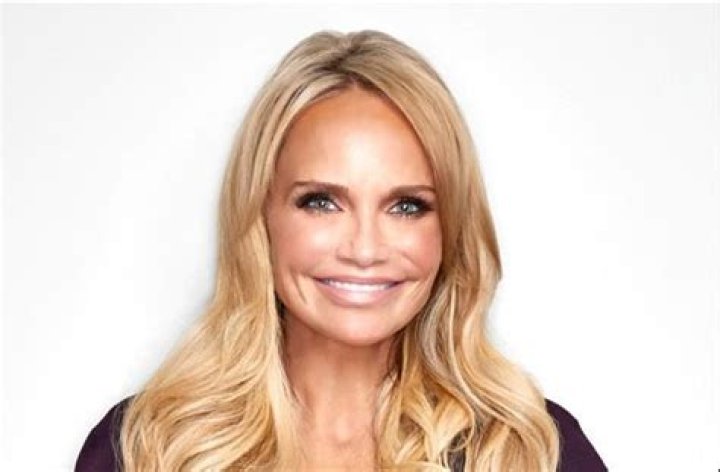 Kristin Chenoweth Net Worth