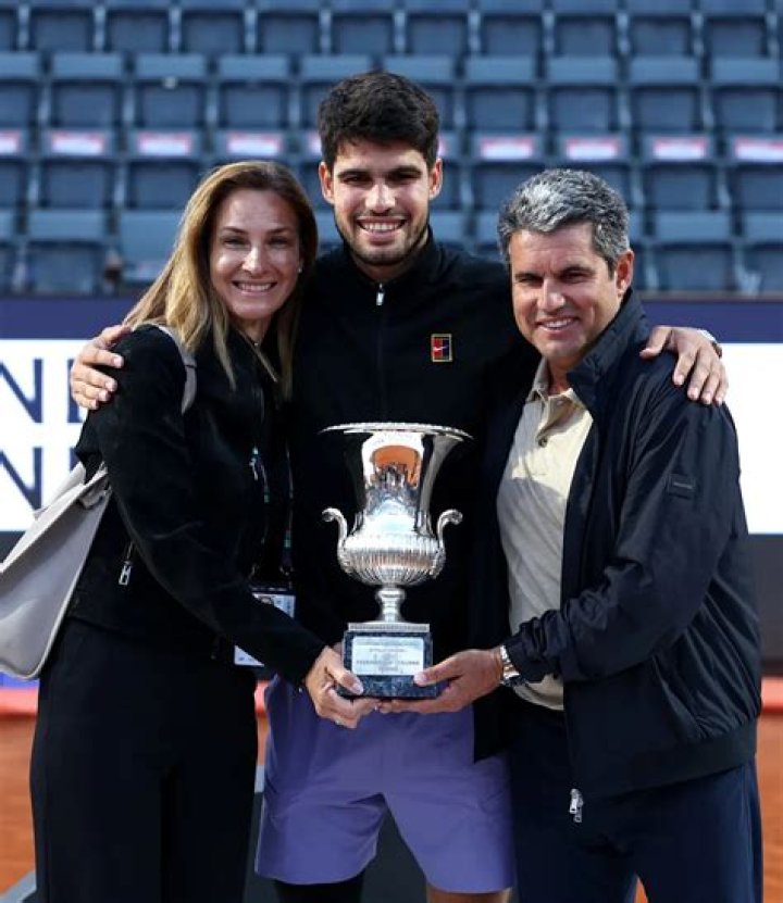 Meet Carlos Alcaraz Garfia parents: Dad Alcaraz & Mom Virginia Girafia