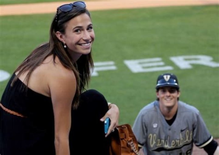 Mike Yastrzemski is Married to Wife: Paige Cahill Yastrzemski. Kids.