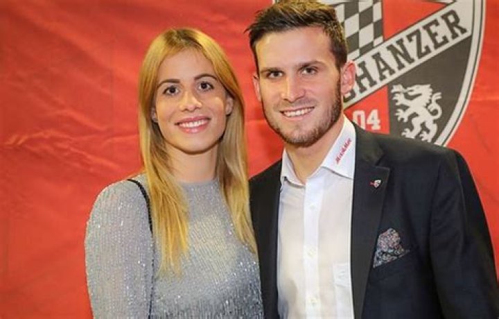 Pascal Grob – Biography, Girlfriend, Salary, Height & Facts