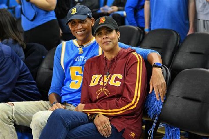 Reggie Miller Wife, Sister, Kids, Net Worth, Height, Wiki, Is He Gay?