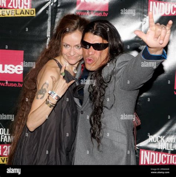 Robert Trujillo: Wife, net worth, tattoos, smoking & body facts