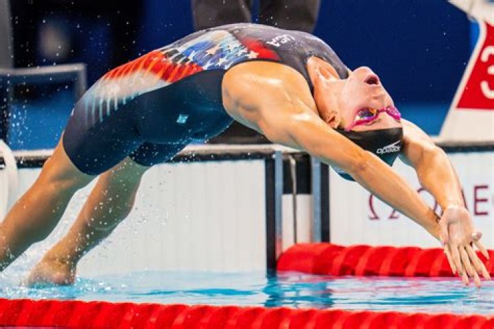 Swimming: What Happened To Regan Smith Eyes? Meet The Silver Medalist