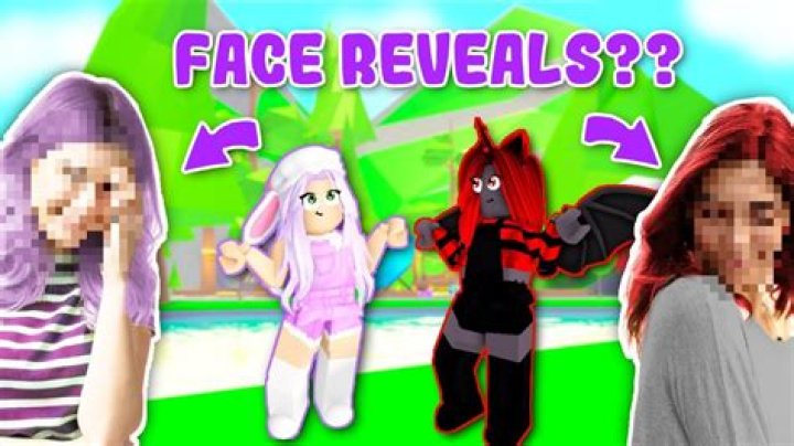What Does Smii7y And Girlfriend Look Like? Face Reveal