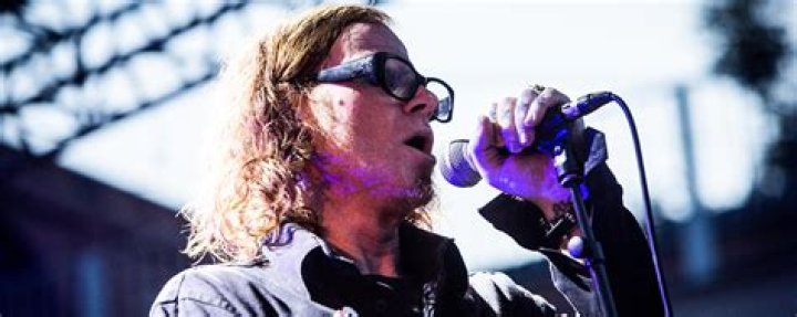 What Happened To Mark Lanegan’s Teeth? Lead Singer For Screaming Trees Dies At 57