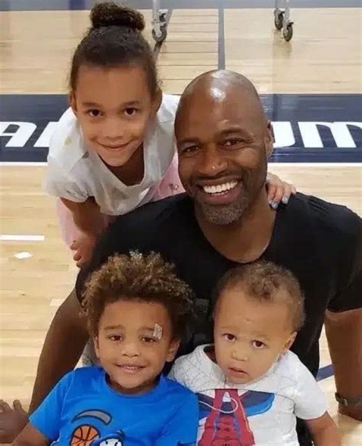 Who Is Jamahl Mosley Fiancee Or Wife? Details On Basketball Coach Relationship Status