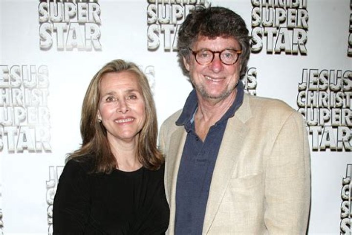Who Is Lynn Cohen? Learn About Gary Cohen’s Wife Wikipedia And Age