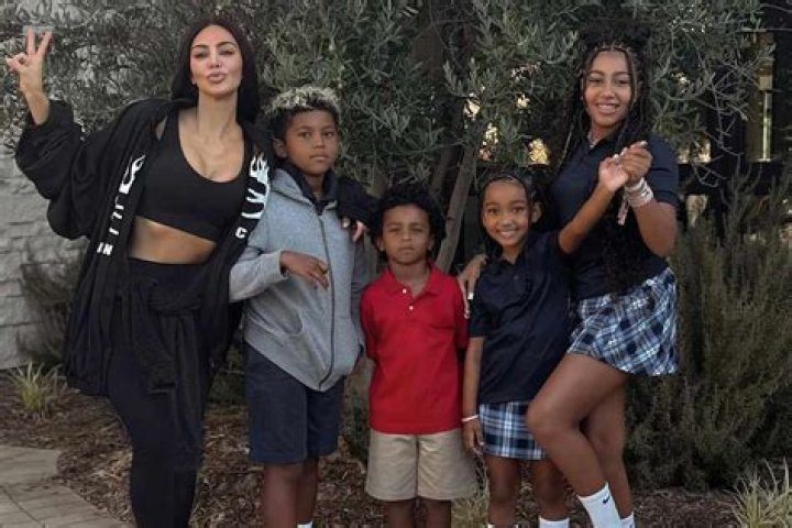 Who Is OnlyFans Model Victoria Triece And Why Is She Banned From Volunteering At Her Kids’ School?